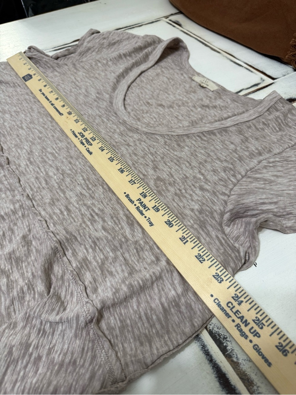 Chelsea & Violet Taupe Scoop Neck Short Sleeve Tunic - Picture 5 of 5